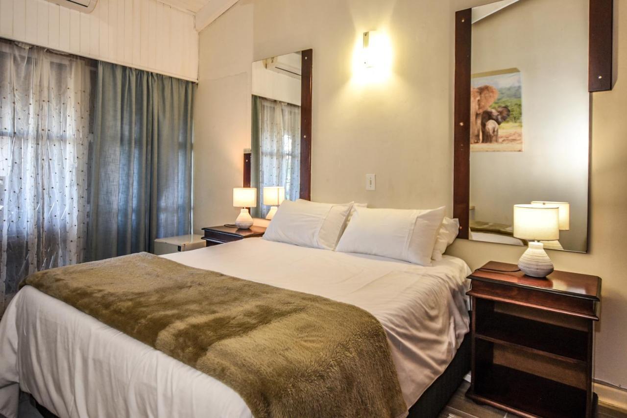 The Rest Guest House Mbombela Exteriör bild