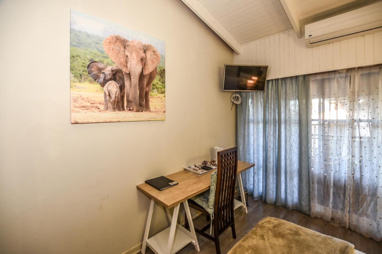The Rest Guest House Mbombela Exteriör bild