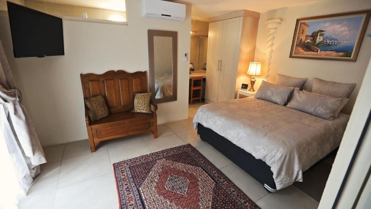 The Rest Guest House Mbombela Exteriör bild